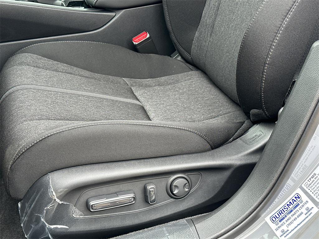 new 2025 Honda Accord Hybrid car, priced at $33,655