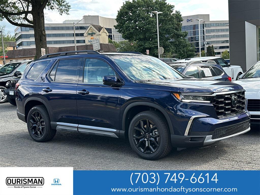 new 2025 Honda Pilot car, priced at $48,920