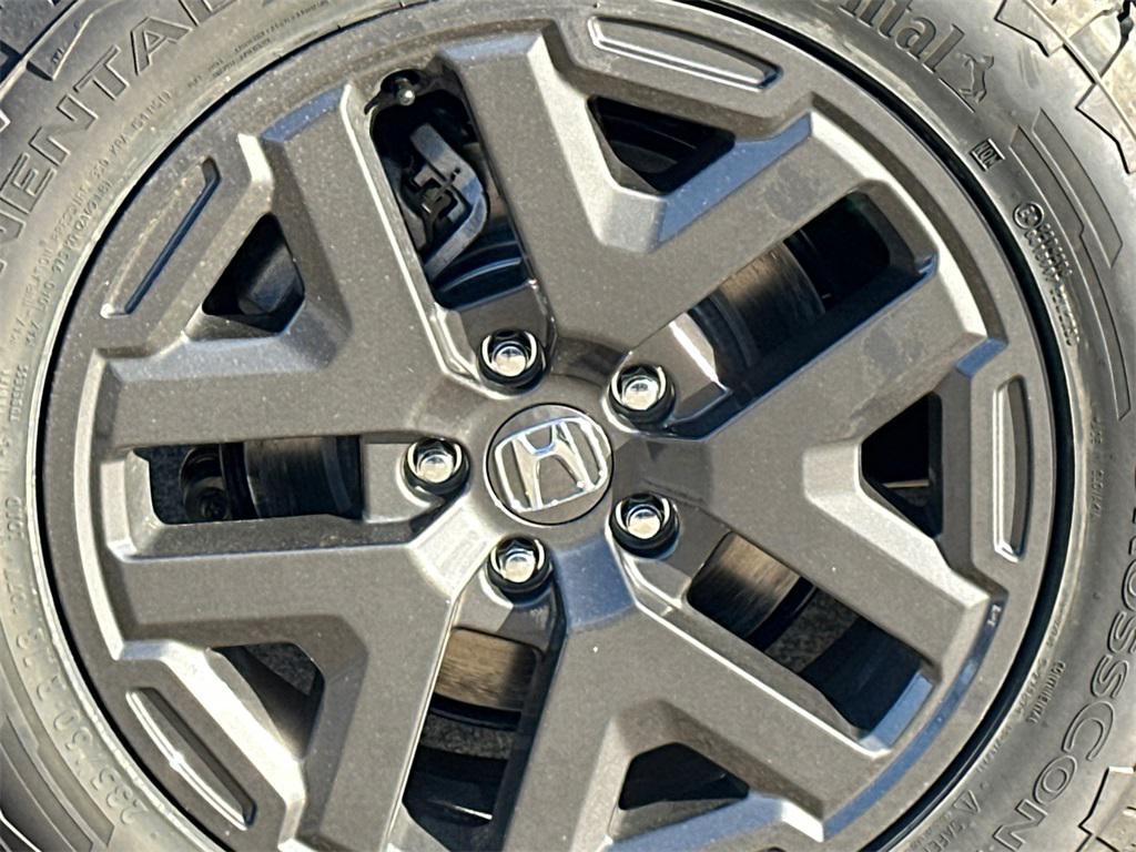 new 2026 Honda CR-V Hybrid car, priced at $38,665