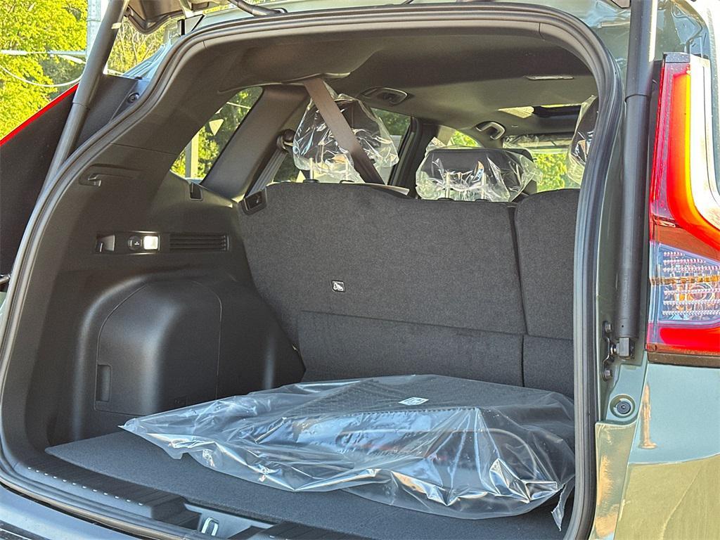 new 2026 Honda CR-V Hybrid car, priced at $38,665