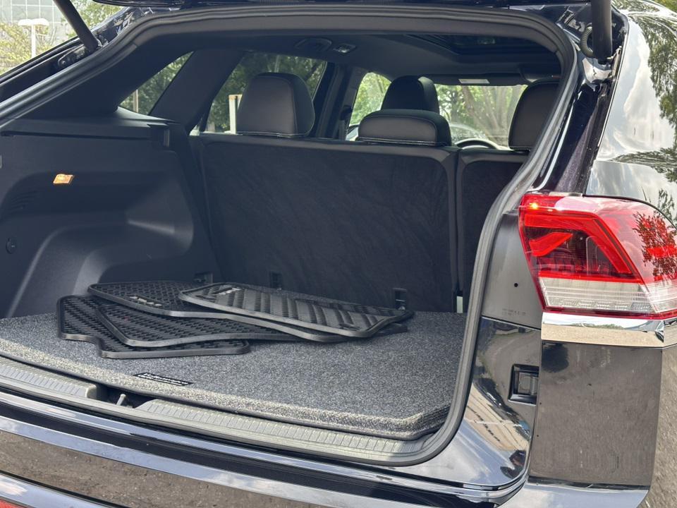 used 2021 Volkswagen Atlas Cross Sport car, priced at $26,000