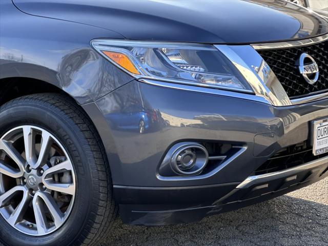 used 2014 Nissan Pathfinder car, priced at $11,500