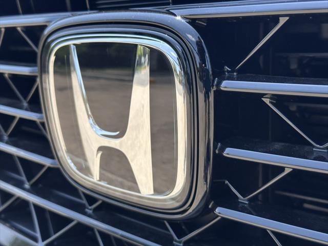 new 2025 Honda Accord Hybrid car, priced at $34,274