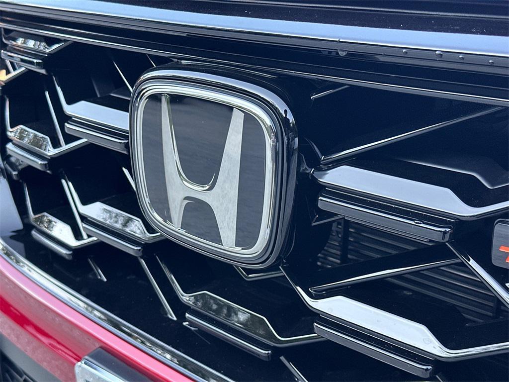 new 2026 Honda CR-V Hybrid car, priced at $38,665