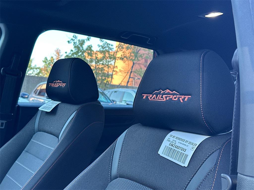 new 2026 Honda CR-V Hybrid car, priced at $38,665