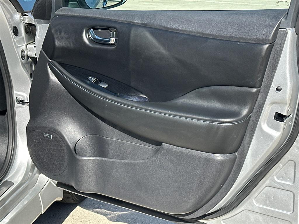 used 2021 Nissan Leaf car, priced at $16,000