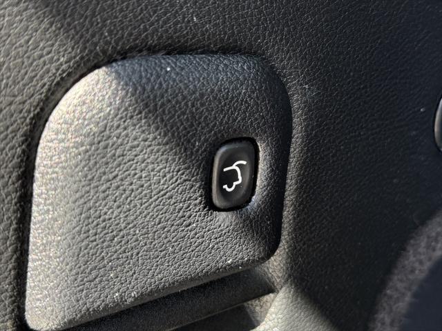used 2016 Jeep Grand Cherokee car, priced at $15,500