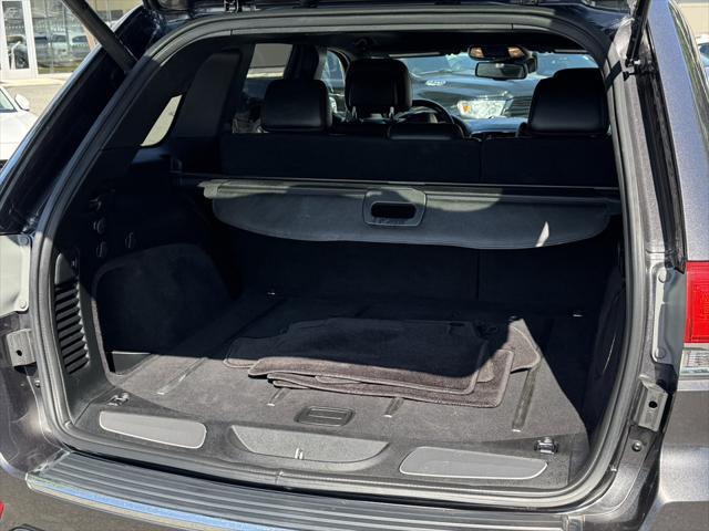 used 2016 Jeep Grand Cherokee car, priced at $15,500
