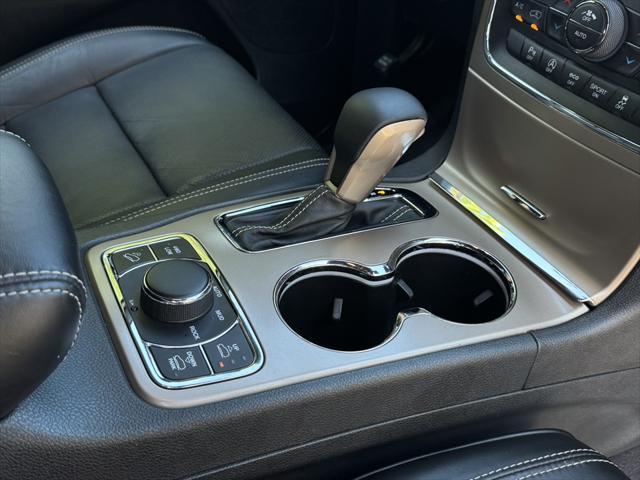 used 2016 Jeep Grand Cherokee car, priced at $15,500
