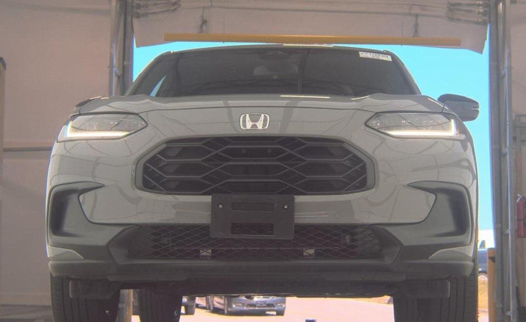 used 2025 Honda HR-V car, priced at $27,500