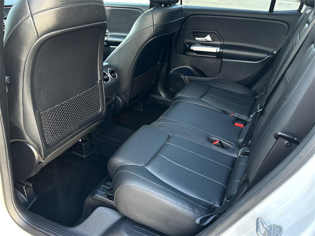 used 2021 Mercedes-Benz GLB 250 car, priced at $25,000