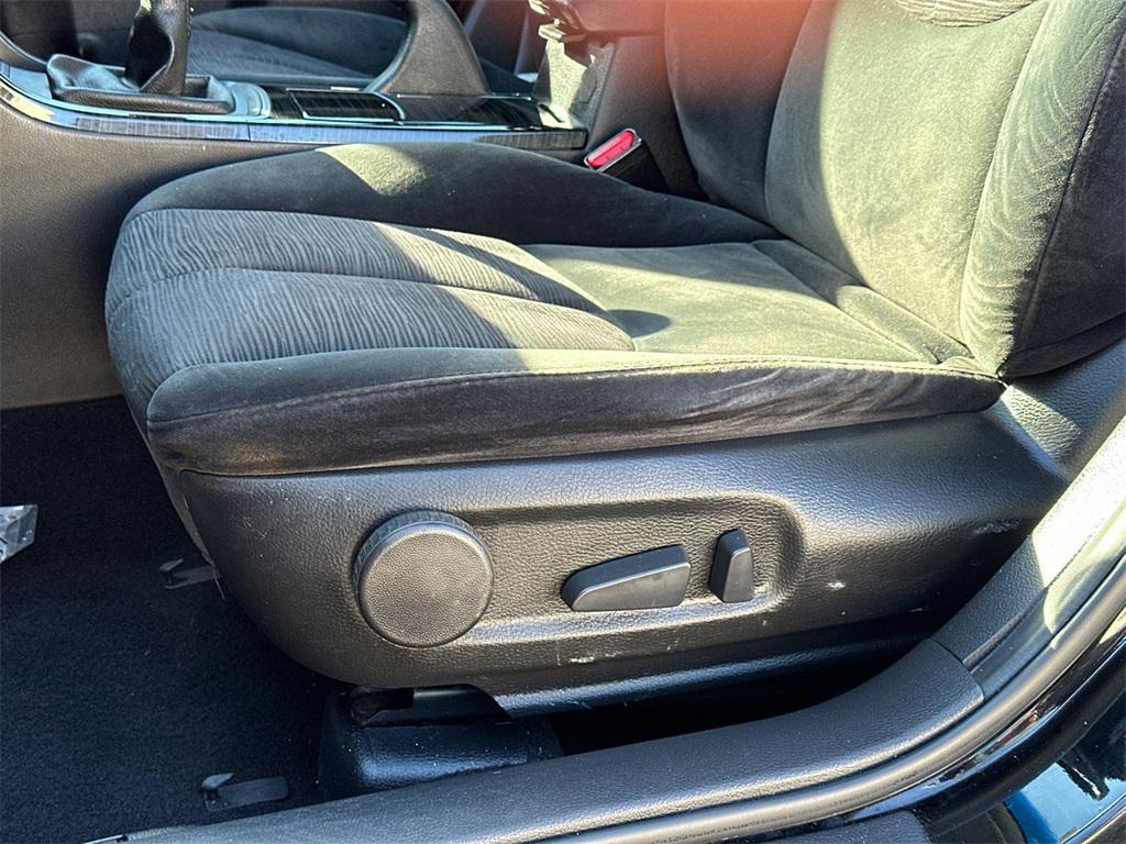 used 2010 Mazda Mazda6 car, priced at $7,500