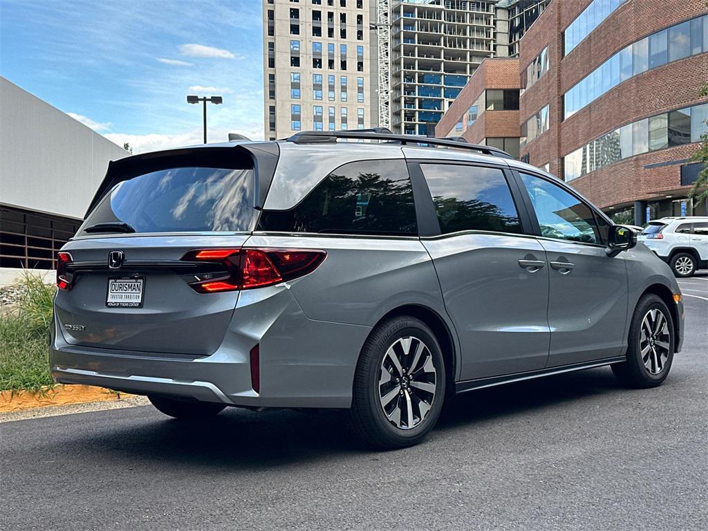 new 2026 Honda Odyssey car, priced at $42,084