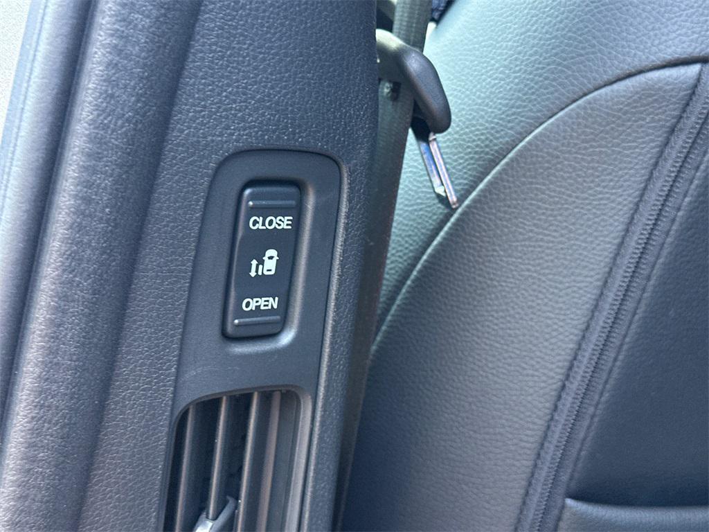 new 2026 Honda Odyssey car, priced at $42,084