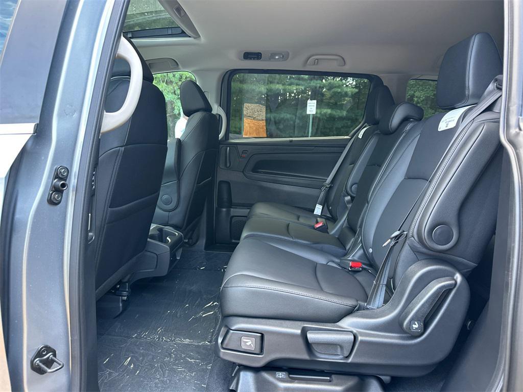 new 2026 Honda Odyssey car, priced at $42,084