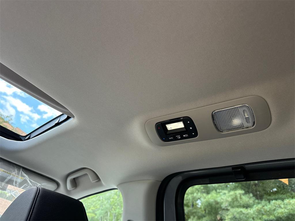 new 2026 Honda Odyssey car, priced at $42,084