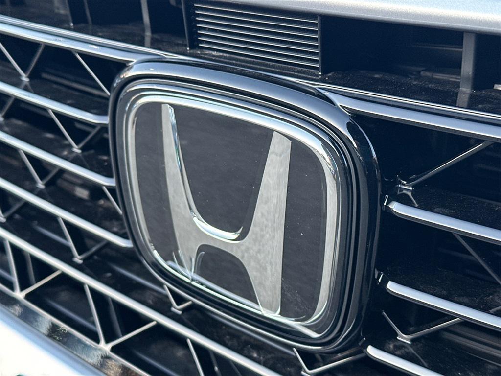 new 2025 Honda Accord Hybrid car, priced at $34,319