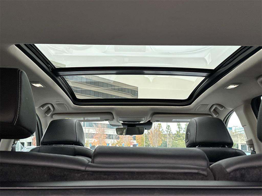 used 2021 Acura RDX car, priced at $27,000