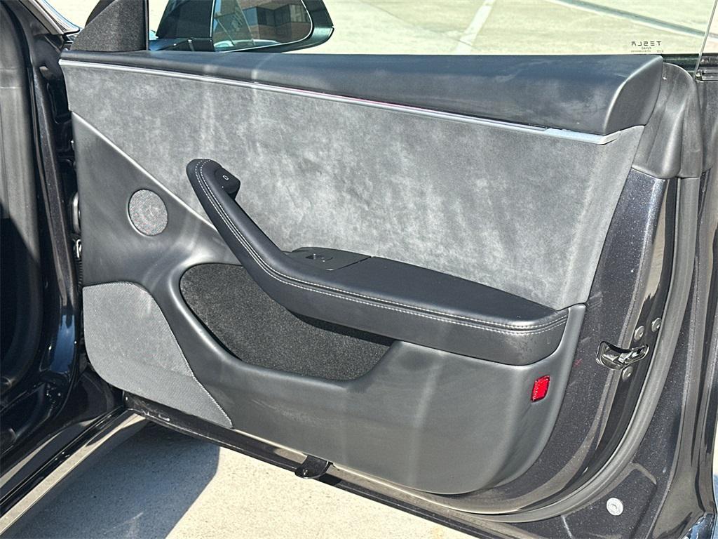 used 2025 Tesla Model 3 car, priced at $35,500