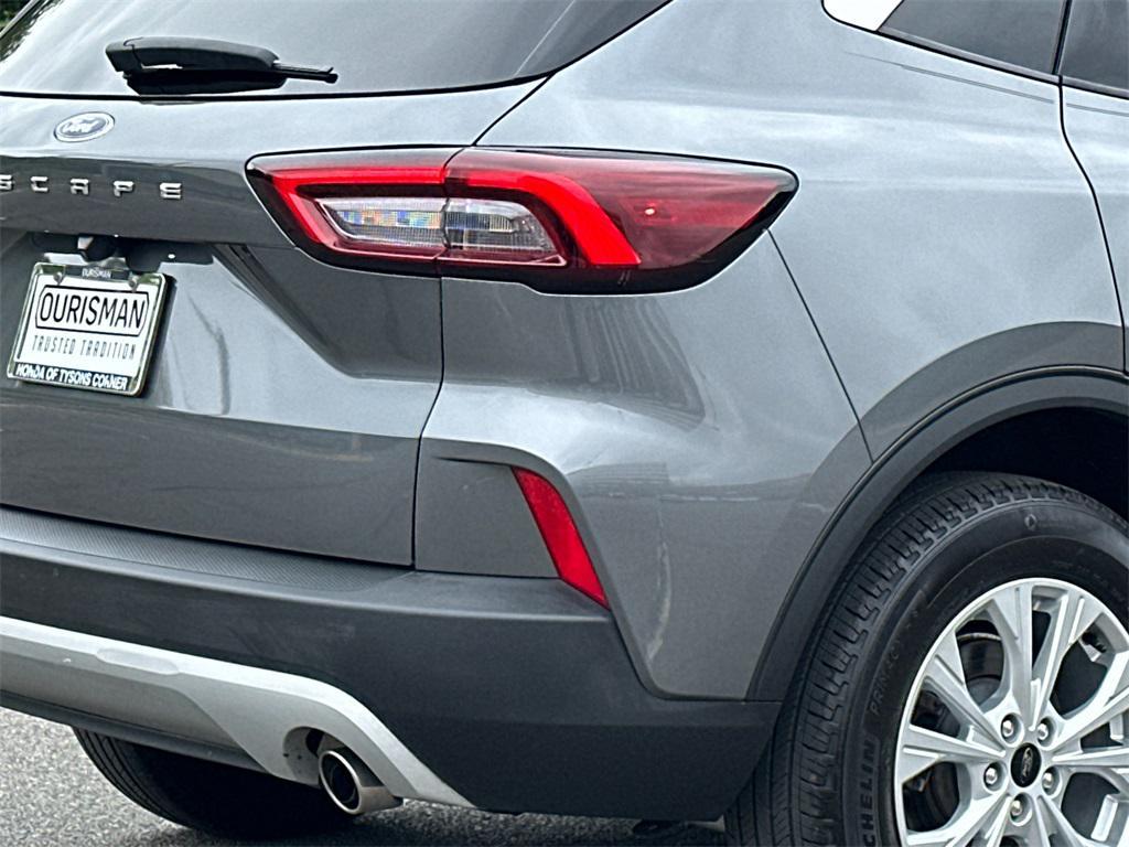 used 2023 Ford Escape car, priced at $20,000