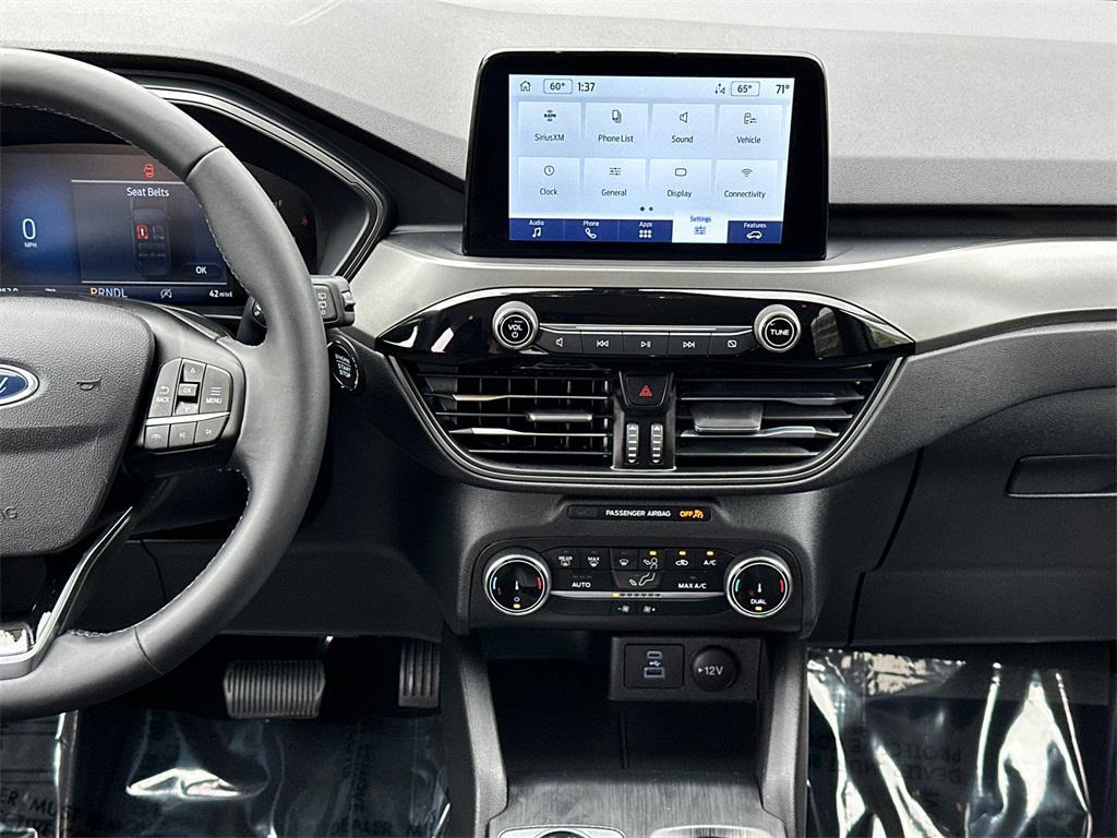 used 2023 Ford Escape car, priced at $20,000