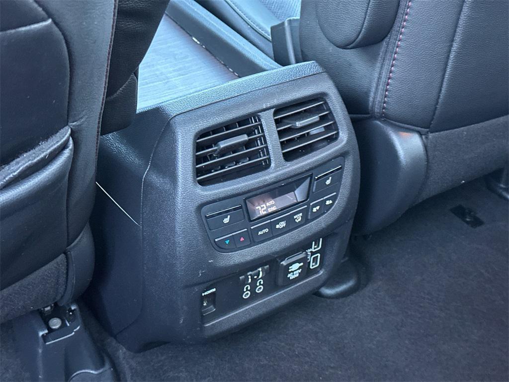 used 2020 Honda Pilot car, priced at $25,500