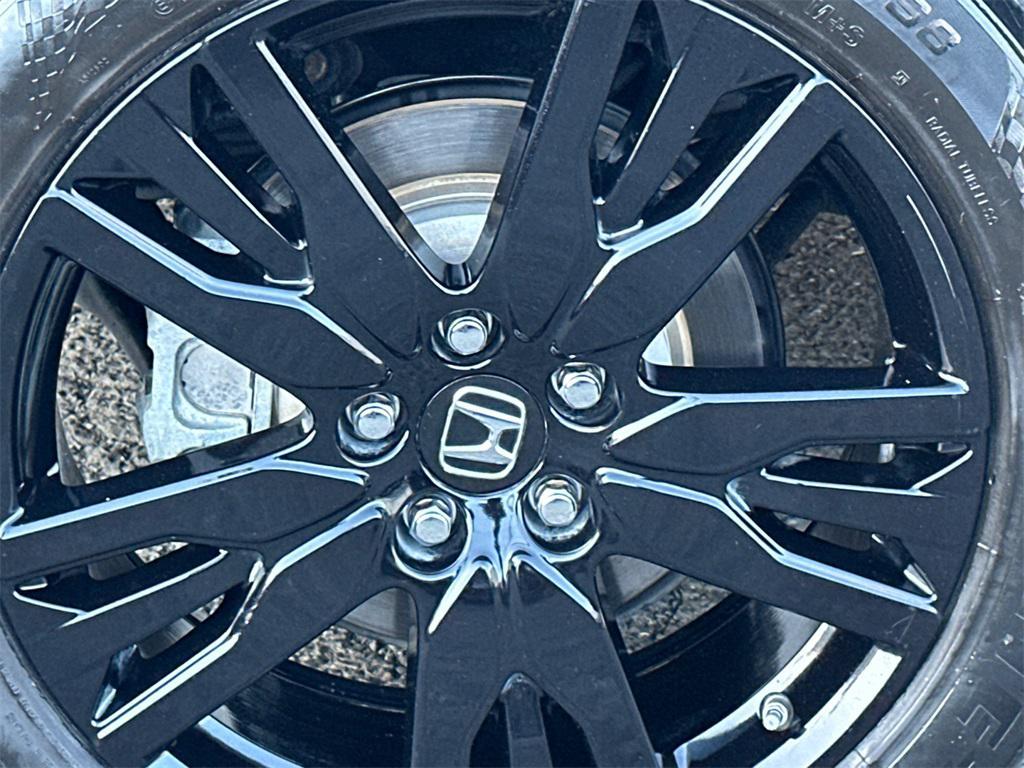 used 2020 Honda Pilot car, priced at $25,500