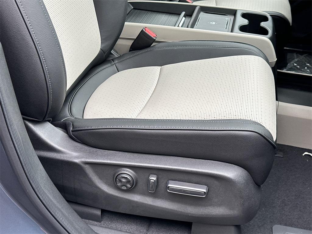 new 2026 Honda Odyssey car, priced at $53,740