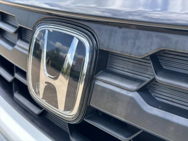 used 2025 Honda Odyssey car, priced at $43,500