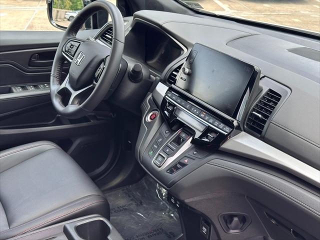 used 2025 Honda Odyssey car, priced at $43,500