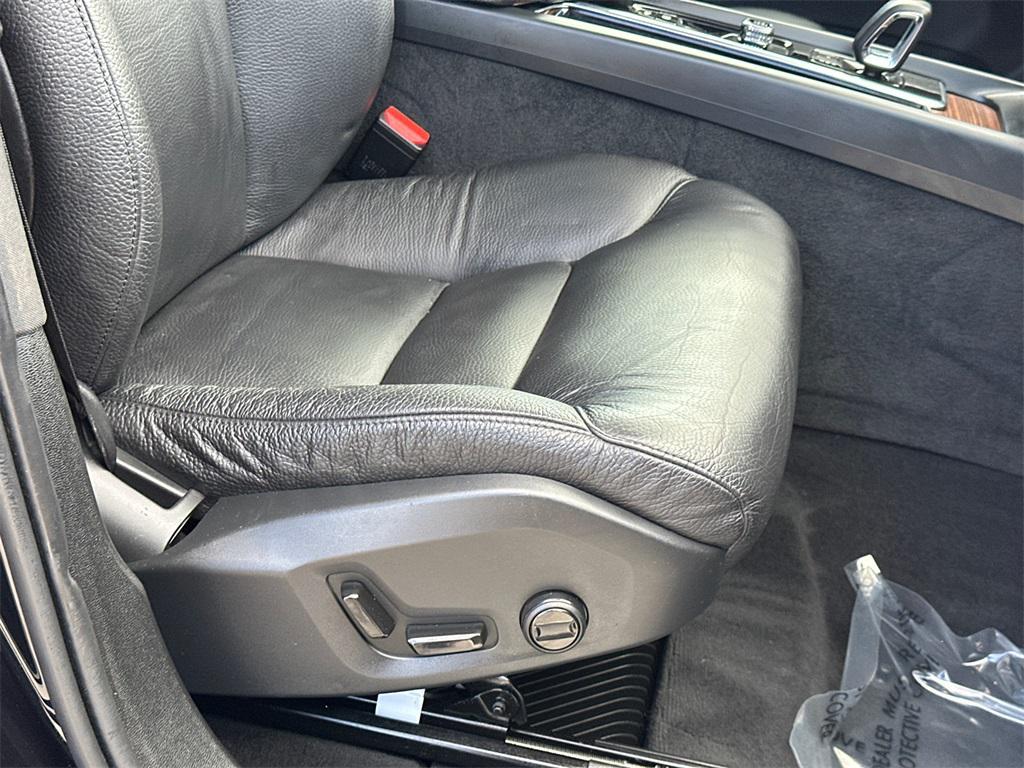 used 2024 Volvo XC60 Recharge Plug-In Hybrid car, priced at $43,000