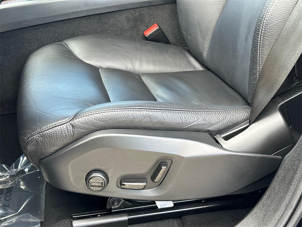 used 2024 Volvo XC60 Recharge Plug-In Hybrid car, priced at $43,000