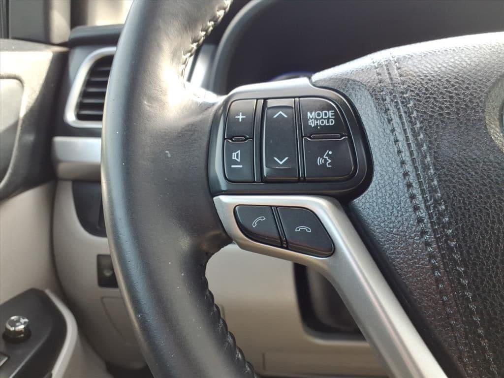 used 2017 Toyota Highlander Hybrid car, priced at $20,953
