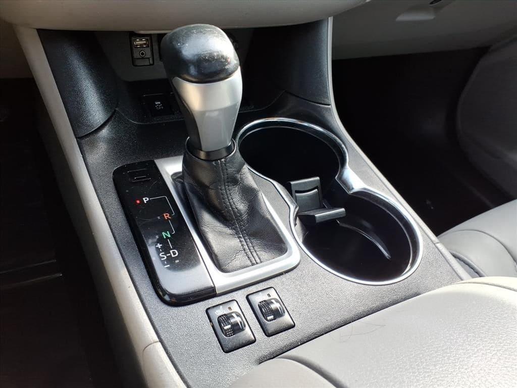 used 2017 Toyota Highlander Hybrid car, priced at $20,953