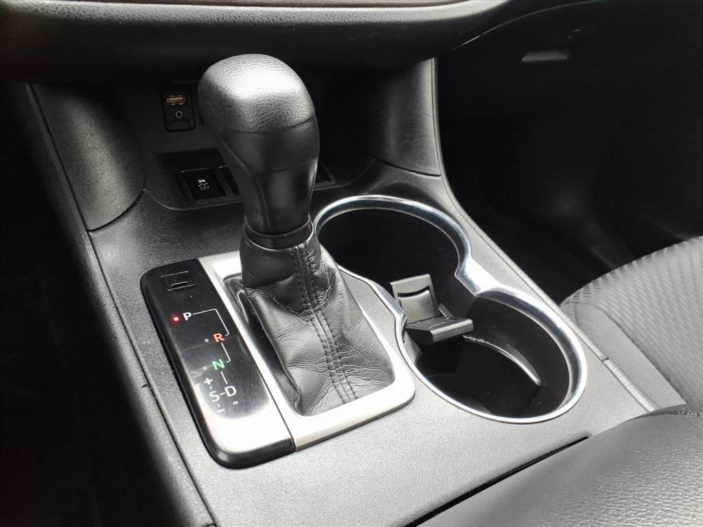 used 2019 Toyota Highlander car, priced at $27,536