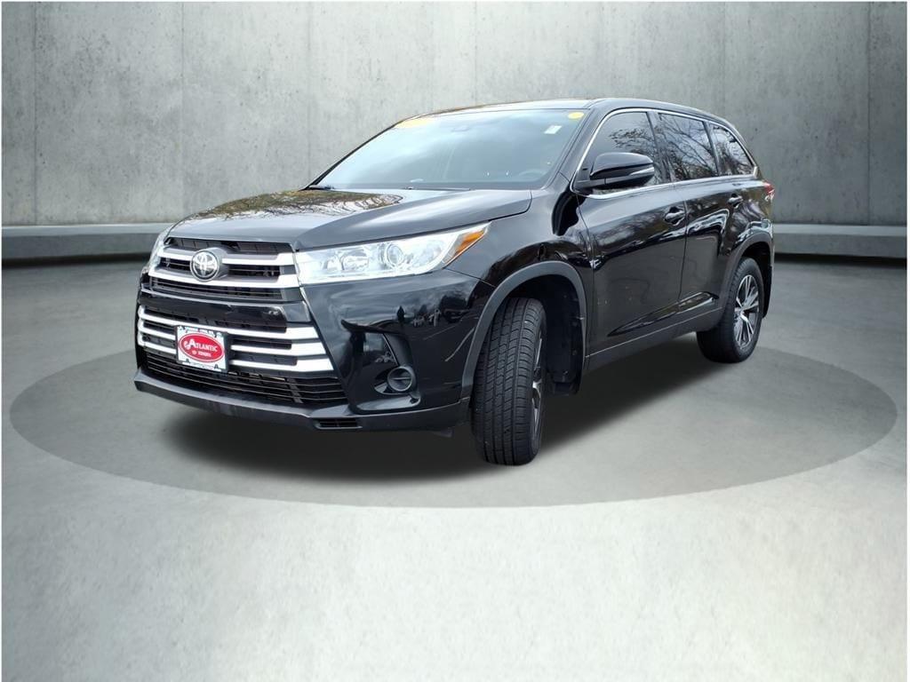 used 2019 Toyota Highlander car, priced at $27,536