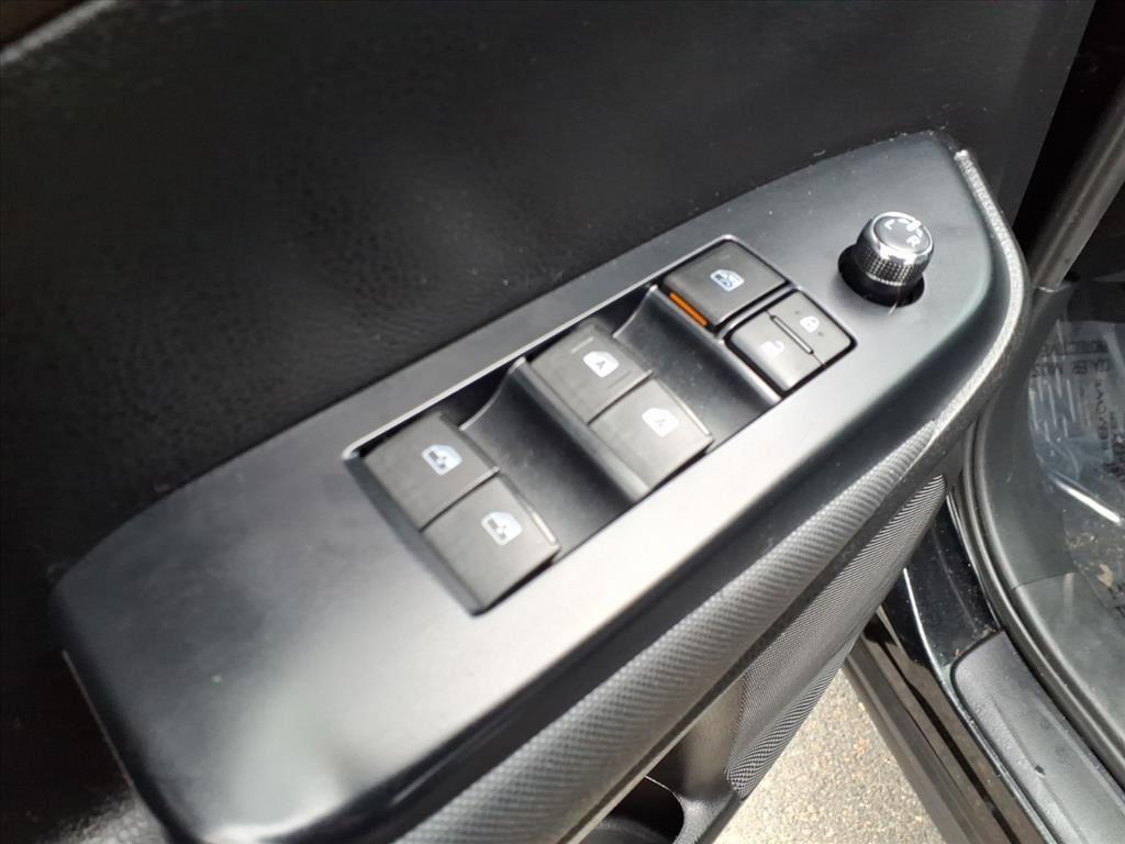 used 2019 Toyota Highlander car, priced at $27,536