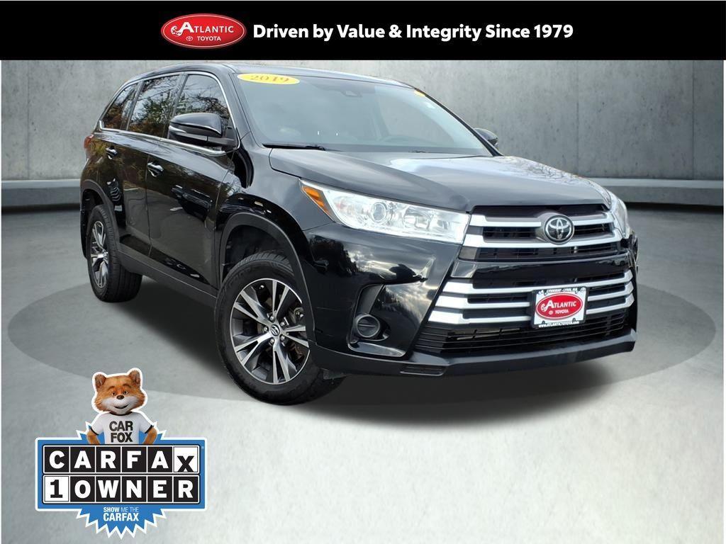 used 2019 Toyota Highlander car, priced at $27,536