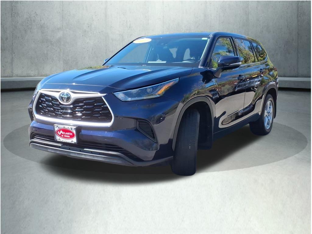 used 2021 Toyota Highlander car, priced at $28,357