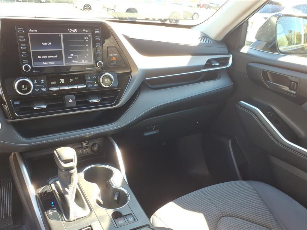 used 2021 Toyota Highlander car, priced at $28,357