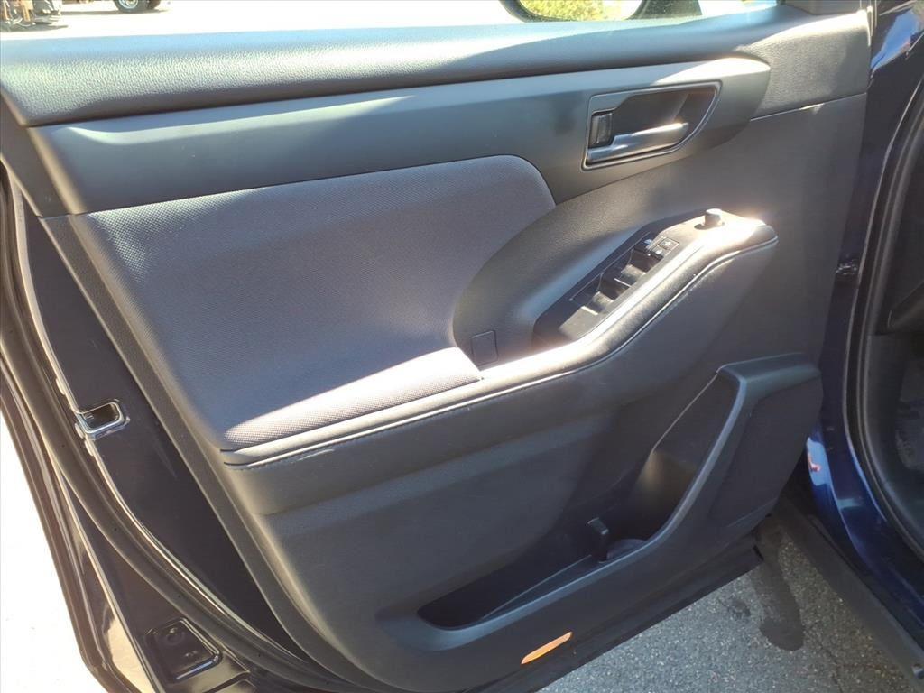 used 2021 Toyota Highlander car, priced at $28,357