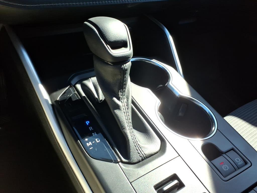 used 2021 Toyota Highlander car, priced at $28,357