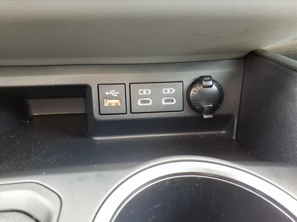 used 2023 Toyota Highlander car, priced at $35,887