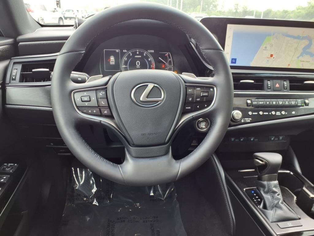 used 2023 Lexus ES 350 car, priced at $37,662
