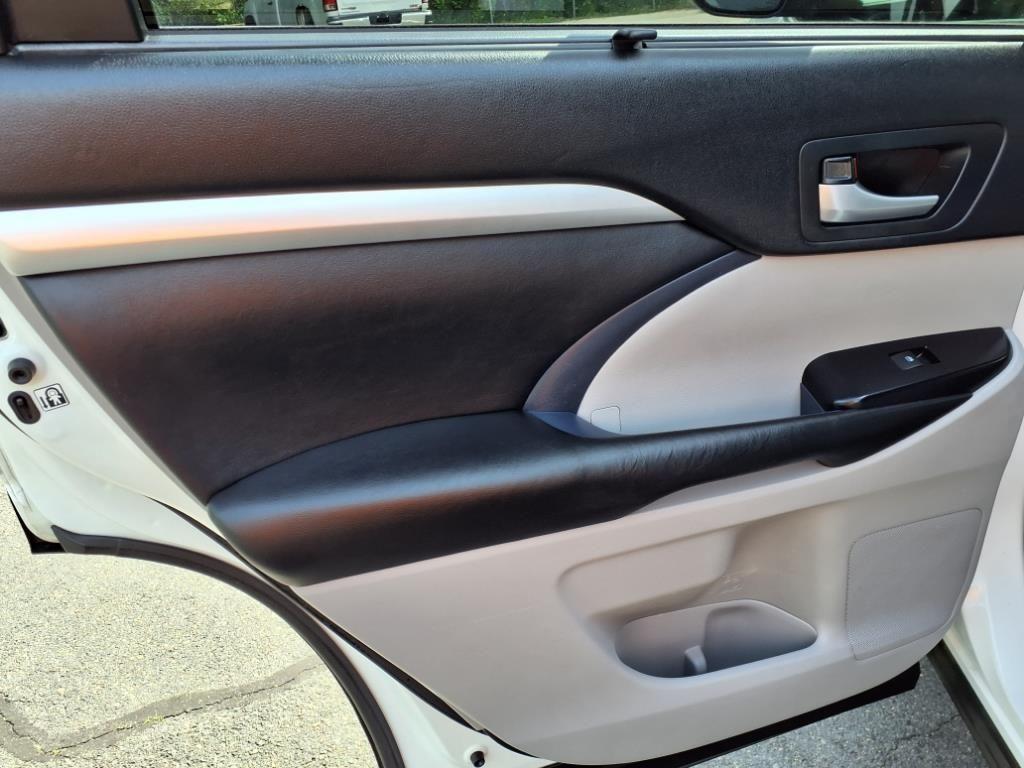 used 2017 Toyota Highlander car, priced at $24,900