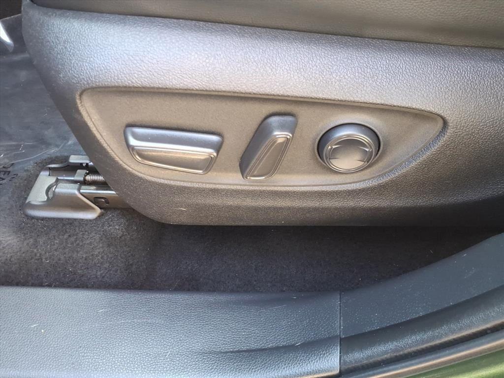 used 2023 Toyota Highlander Hybrid car, priced at $39,577