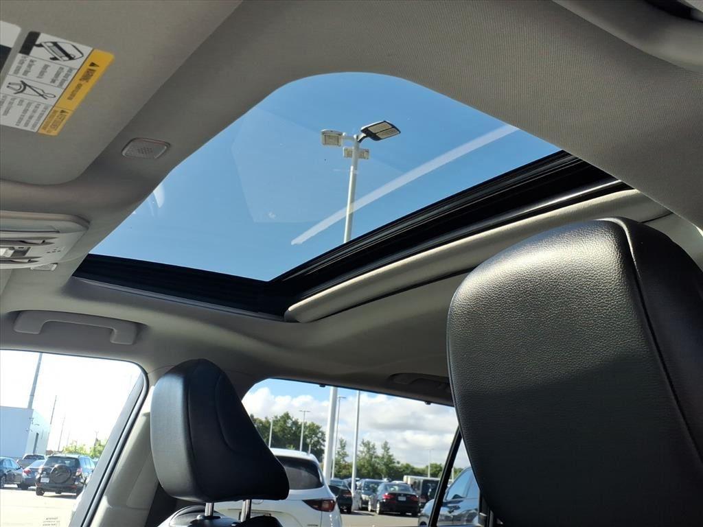 used 2023 Toyota Highlander Hybrid car, priced at $39,577