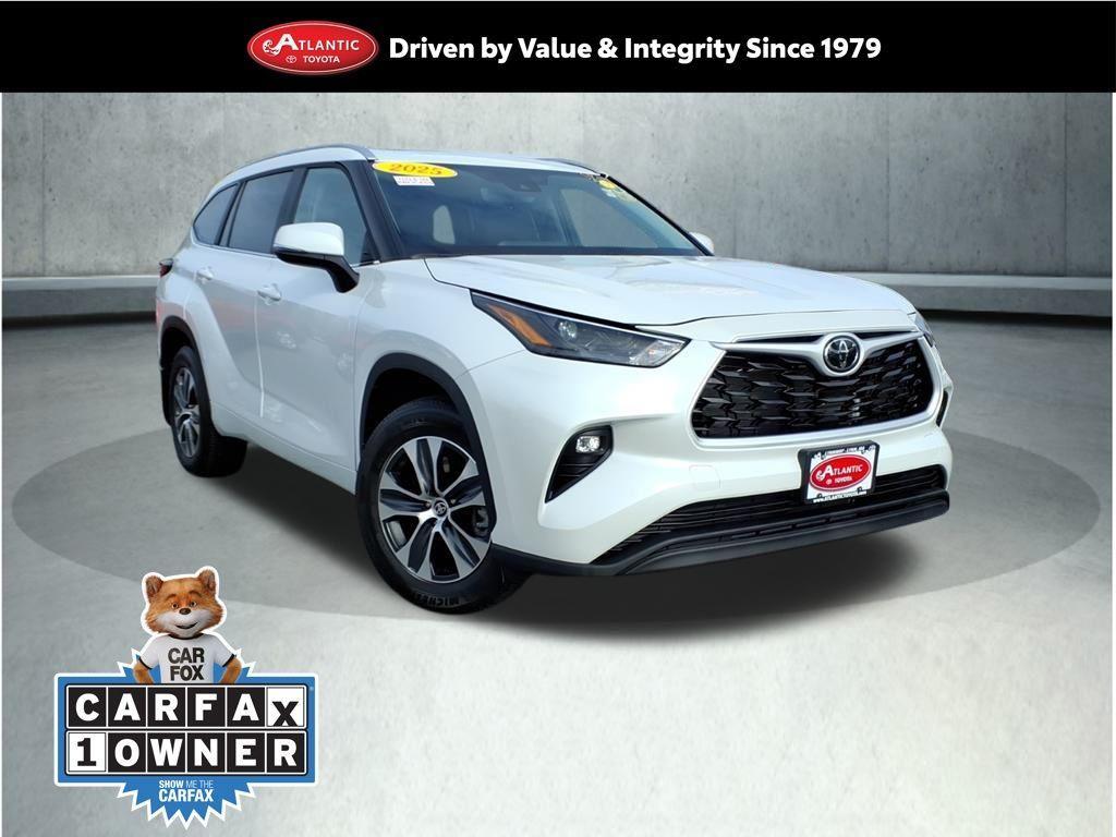used 2025 Toyota Highlander car, priced at $45,826