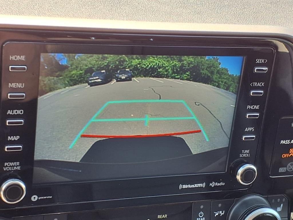 used 2020 Toyota Highlander car, priced at $30,944