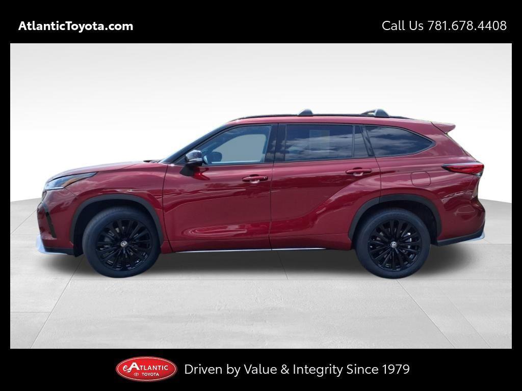 used 2023 Toyota Highlander car, priced at $39,088